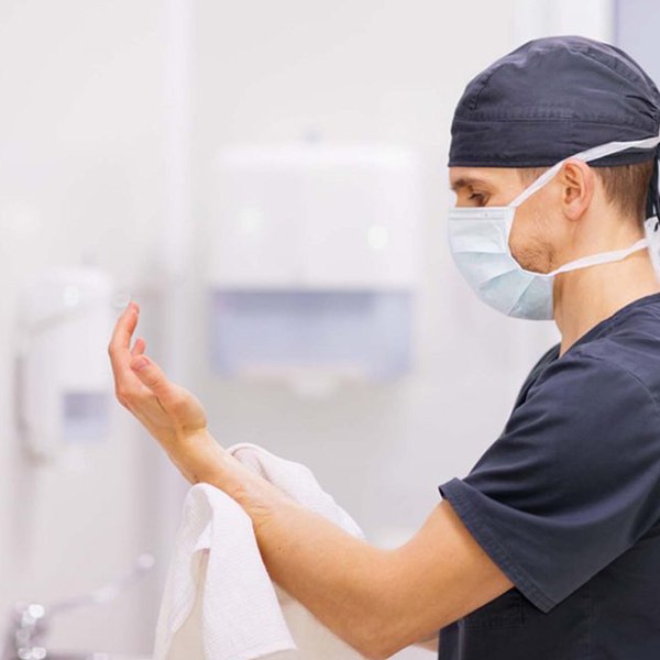 papelmatic-higiene-professional-mes-llegits-2022-rentat-mans-quirurgic