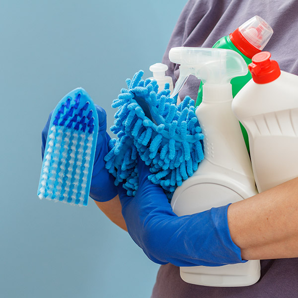 papelmatic-higiene-professional-netejar-desinfectar-interior-avions-productes