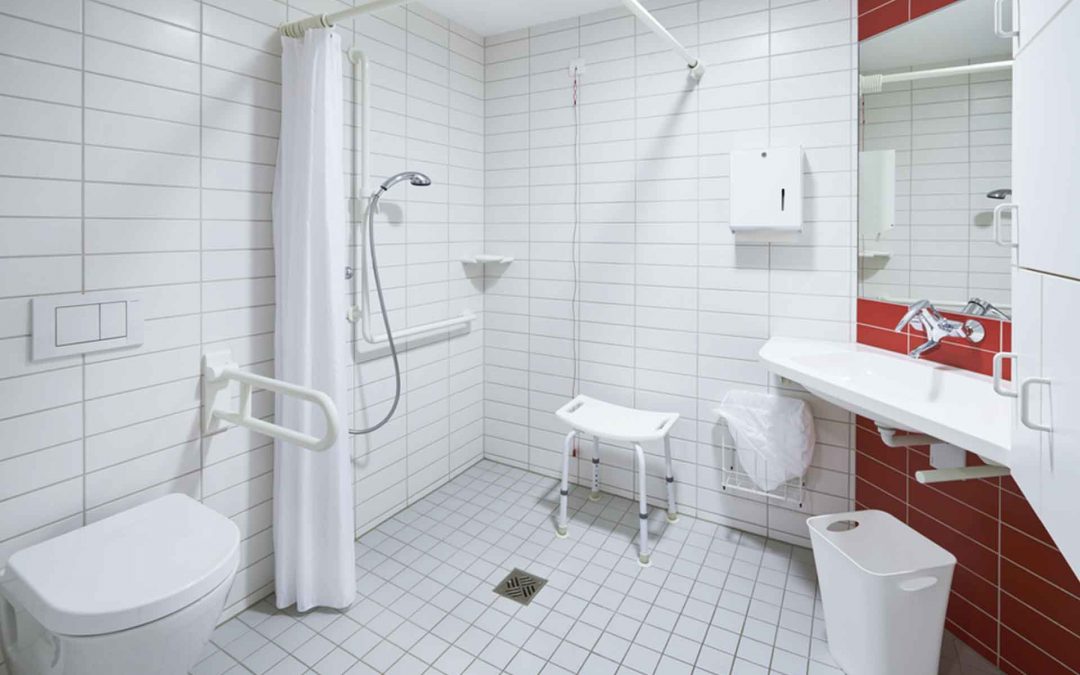 Guía para la ducha geriátrica en residencias