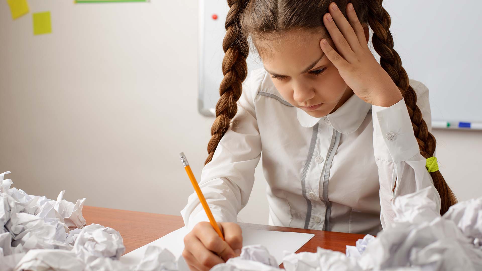 ¿Cómo prevenir los malos olores en los colegios?